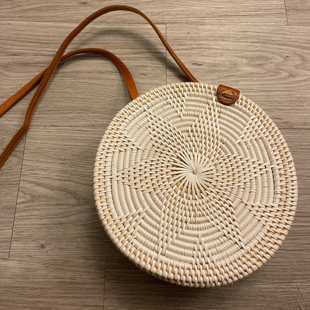 Rattan Circular Purse